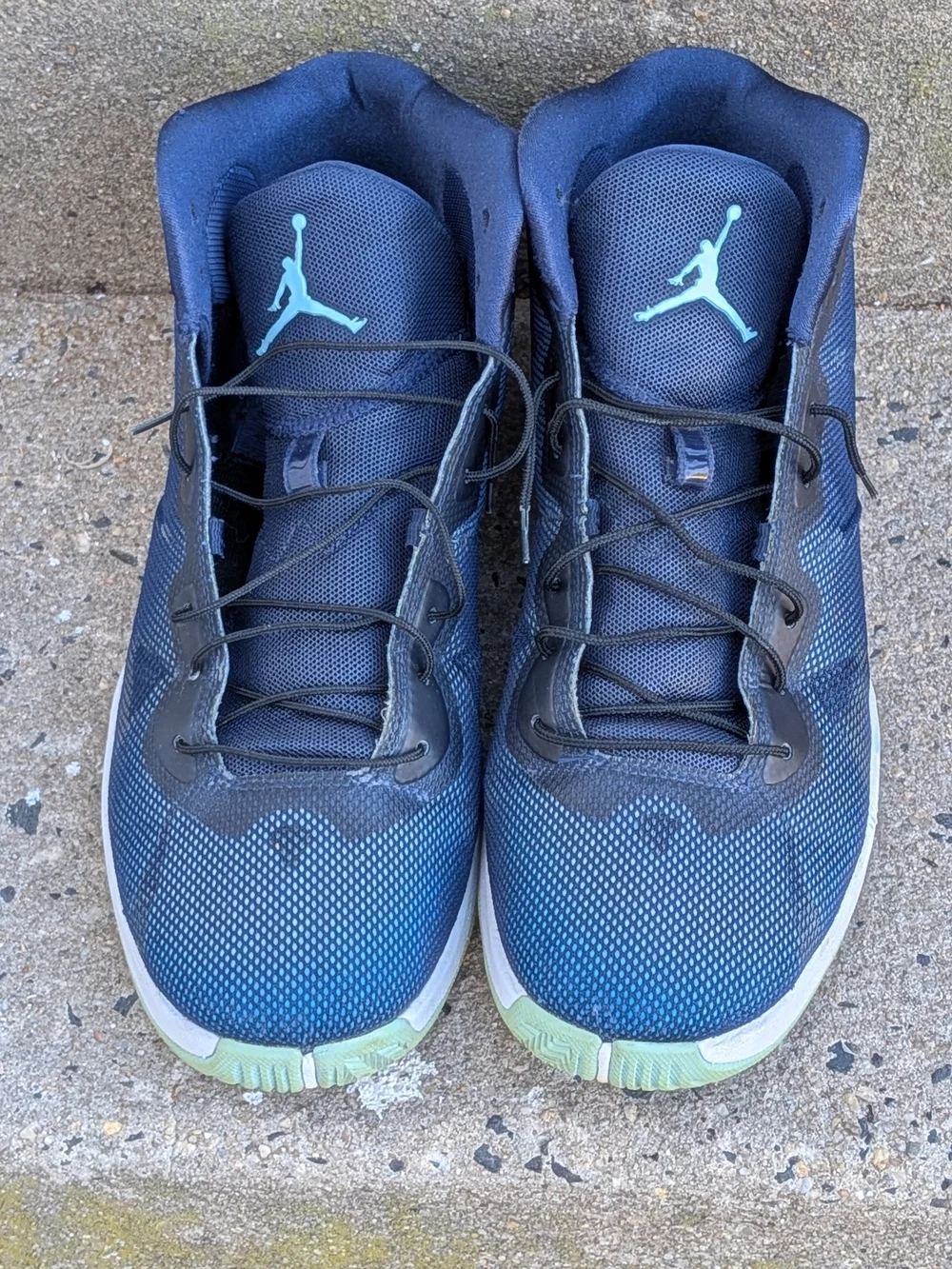 Air Jordan Men’s Navy Blue Basketball Shoes Size 9.5